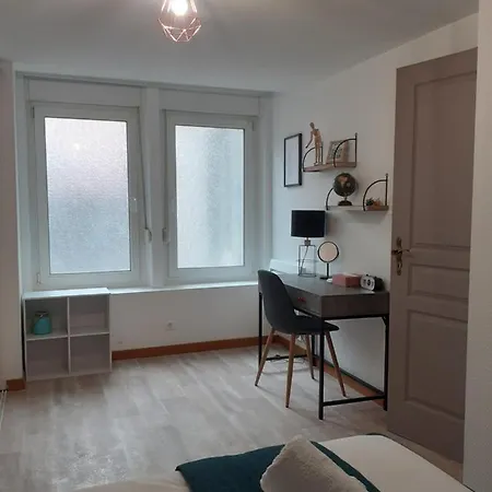 Le Pinaud Апартаменты Эпиналь