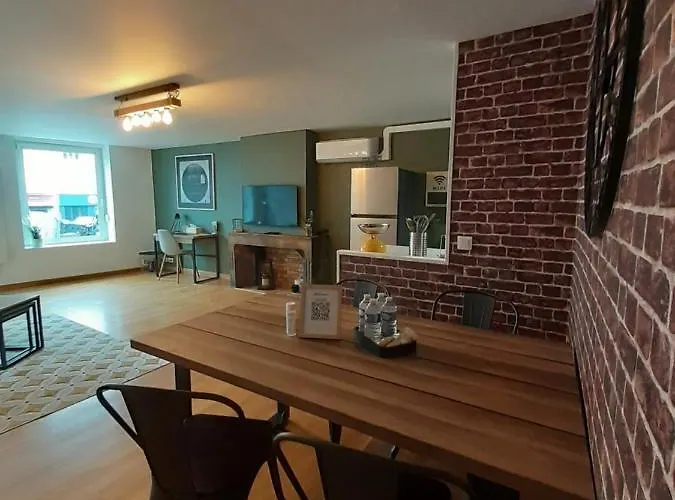 Le Pinaud Apartamento *